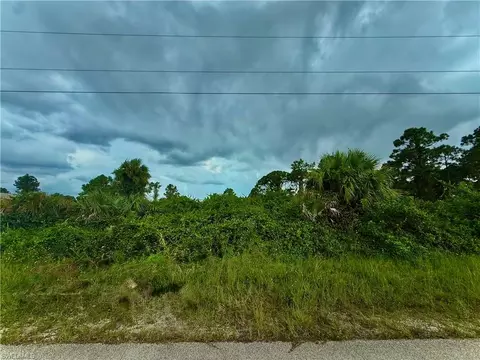 3303 64th St W, Lehigh Acres, FL 33971