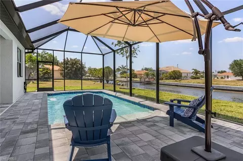 137 SE 23rd Ter, Cape Coral, FL 33990
