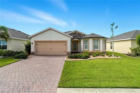 3164 Estancia Ln, Cape Coral, FL 33909