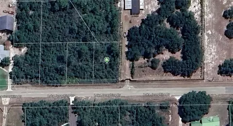 2800 Lake Josephine Dr, Sebring, FL 33875