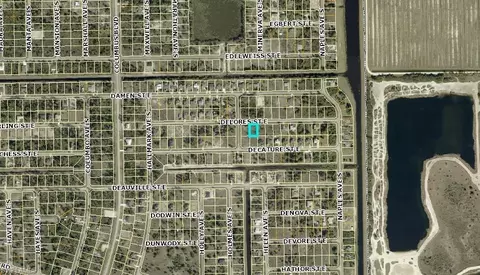 1236 Delores St E, Lehigh Acres, FL 33974