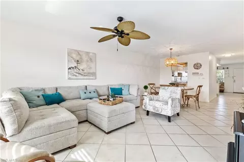 4417 Country Club Blvd #B6, Cape Coral, FL 33904