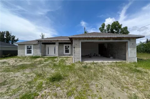 1813 NW 20th Ter, Cape Coral, FL 33993