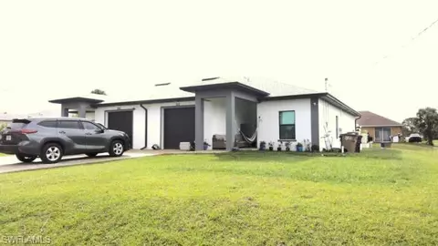 1029-1031 Albany Ave, Lehigh Acres, FL 33971