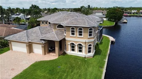 2123 SE 25th Ln, Cape Coral, FL 33904