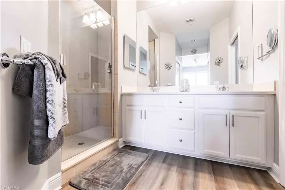 Bath - 28418 Altessa Way #203, Bonita Springs, FL 34135 photo 2 of 4