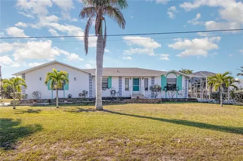 2391 Date St, Saint James City, FL 33956