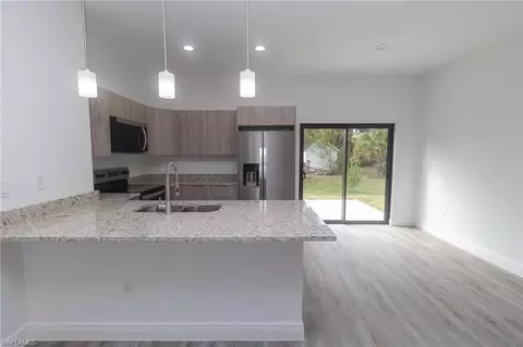8038 Rolling Cir, Labelle, FL 33935 photo 2