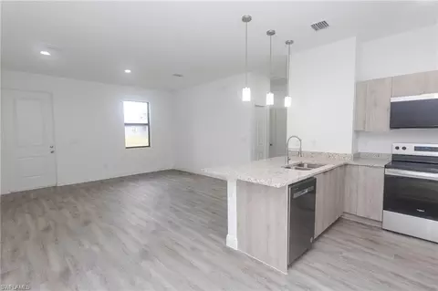 8038 Rolling Cir, Labelle, FL 33935 photo 10