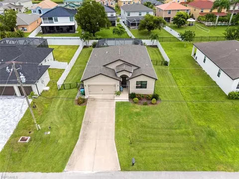 2117 SW 22nd Ct, Cape Coral, FL 33991