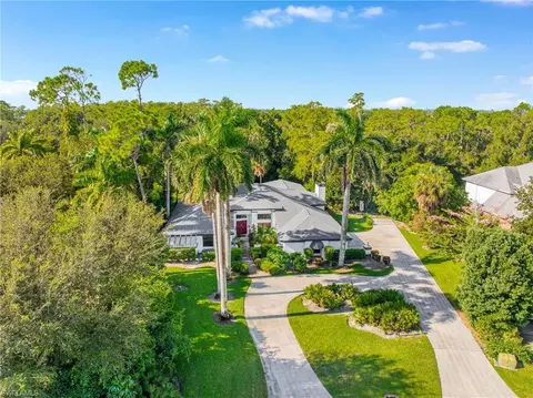13682 Pine Villa Ln, Fort Myers, FL 33912
