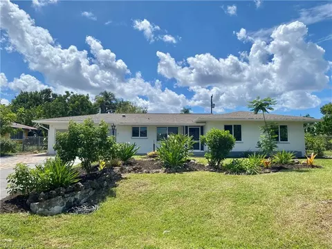 1306 SE 43rd Ter, Cape Coral, FL 33904