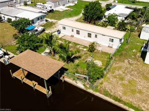 4873 Curlew Dr, Saint James City, FL 33956