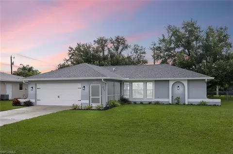 433 SE 19th Ln, Cape Coral, FL 33990
