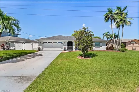2114 SE 11th Pl, Cape Coral, FL 33990