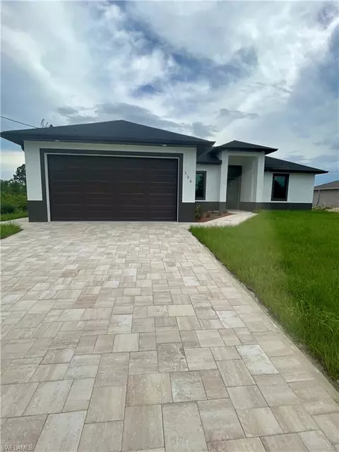 3026 36th St SW, Lehigh Acres, FL 33976