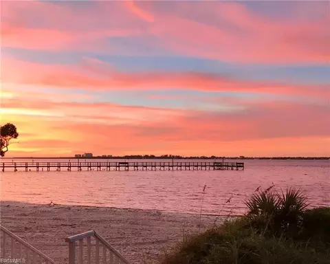 14813 Laguna Dr #301, Fort Myers, FL 33908
