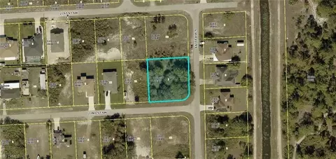 2502 22nd St SW, Lehigh Acres, FL 33976