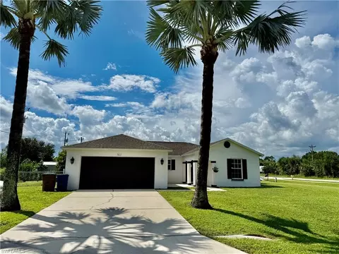 802 Kingsbury Ct, Lehigh Acres, FL 33974
