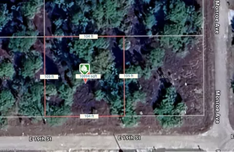 813 E 12th St, Lehigh Acres, FL 33972