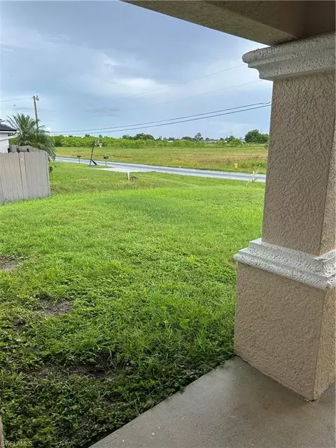 1229 NE 4th Ave, Cape Coral, FL 33909