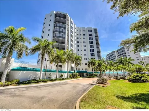4183 Bay Beach Ln #313, Fort Myers Beach, FL 33931