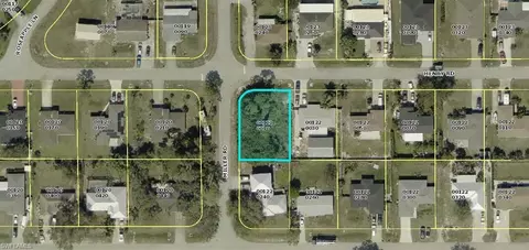 9084 Henry Rd, Fort Myers, FL 33967