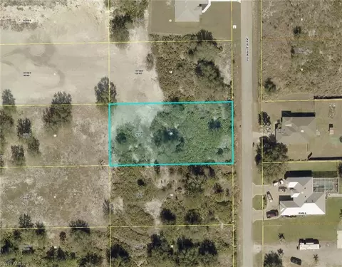 805 Poinsettia Ave, Lehigh Acres, FL 33972