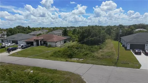 3607 16th St SW, Lehigh Acres, FL 33976