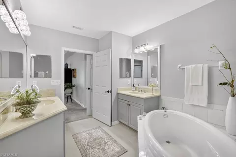 Bath - 3610 Lansing Loop #102, Estero, FL 33928 photo 3 of 5