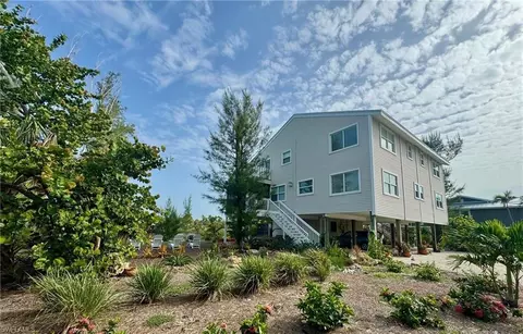 1390 Middle Gulf Dr #E, Sanibel, FL 33957