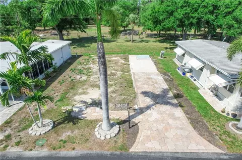 30 W Hampton Dr, Fort Myers, FL 33908