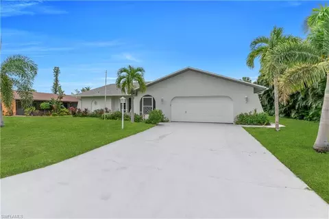 7212 Drake Dr, Fort Myers, FL 33908