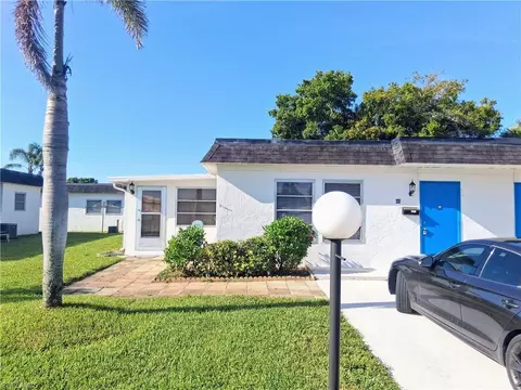 45 Tangerine Ct, Lehigh Acres, FL 33936