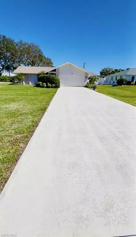 9390 Gulfstream Blvd, Englewood, FL 34224
