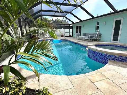 297 Donora Blvd, Fort Myers Beach, FL 33931