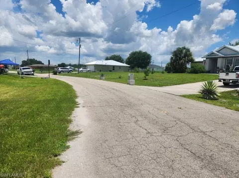 Saturn Ct, Labelle, FL 33935 photo 3