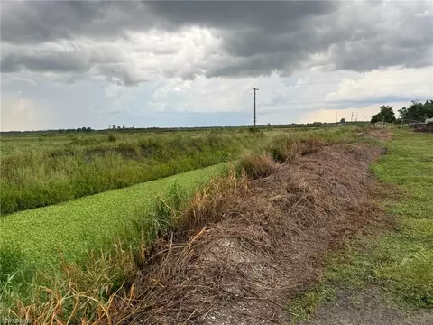 5675 2nd Rd, Labelle, FL 33935 photo 3