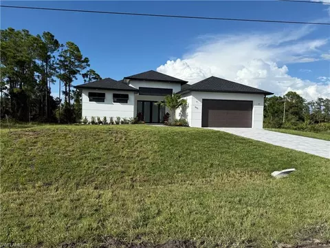 911 Asher St E, Lehigh Acres, FL 33974