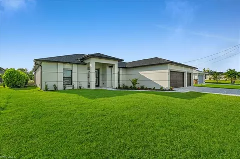 848 NE 6th Ave, Cape Coral, FL 33909