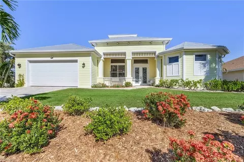 7602 Caloosa Dr, Bokeelia, FL 33922