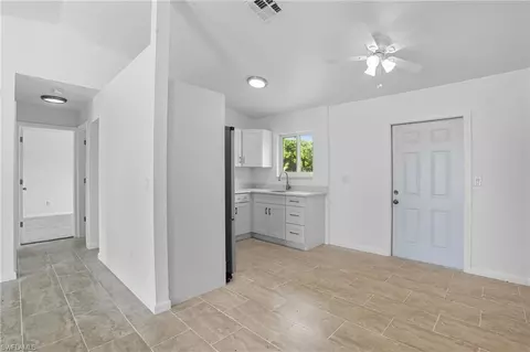 Entry Way - 2008 Clipper Ct, Labelle, FL 33935 photo 1 of 1