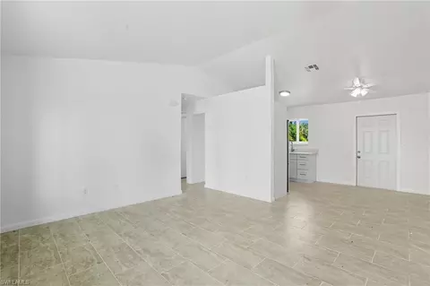 Living - 2008 Clipper Ct, Labelle, FL 33935 photo 3 of 4