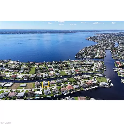 2244 SE 27th St, Cape Coral, FL 33904