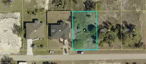 751 Central St E, Lehigh Acres, FL 33974