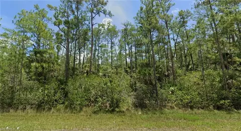 186 Greenbriar Blvd, Lehigh Acres, FL 33972