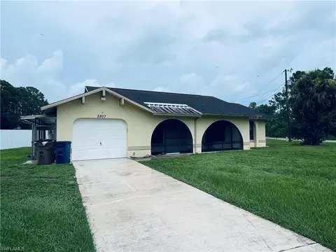 2807 E 8th St, Lehigh Acres, FL 33972