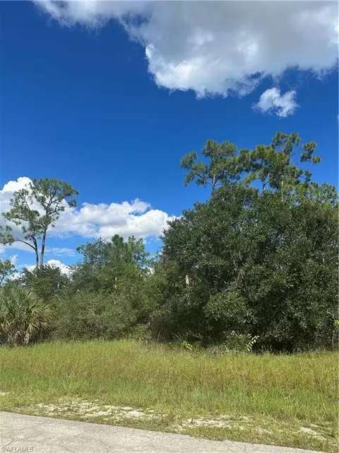 1418 Poinsettia Ave, Lehigh Acres, FL 33972
