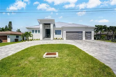 809 Miramar Ct, Cape Coral, FL 33904