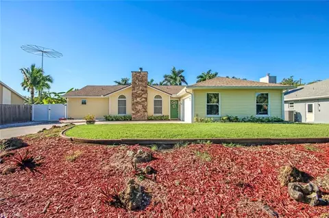 11921 Loras Ln, Fort Myers, FL 33908